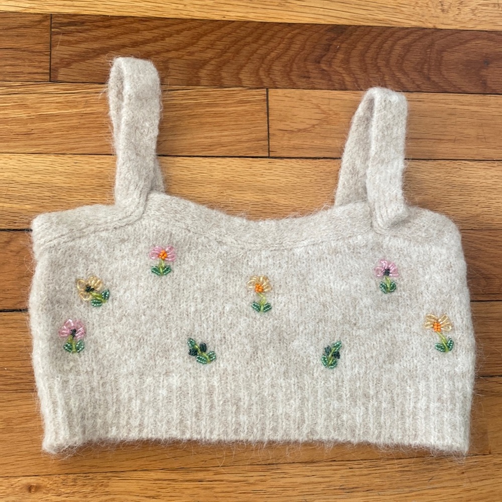 Zara top size small